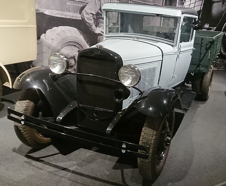 GAZ-AA in a museum, in civilian colors